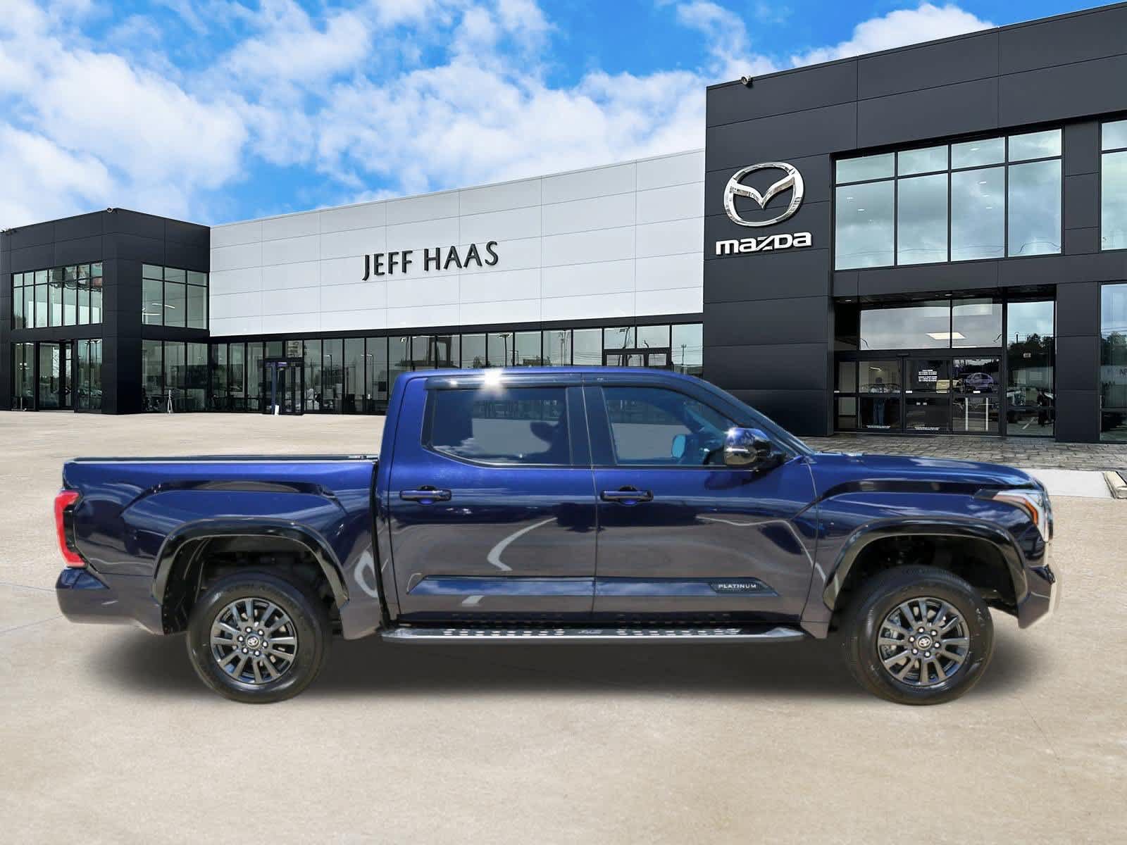 Used 2023 Toyota Tundra Platinum AWD/4WD image 5
