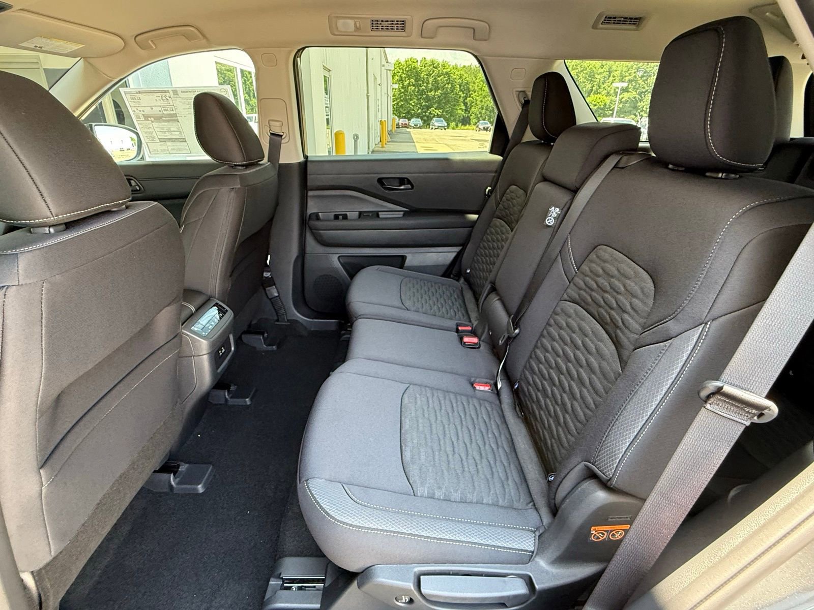 New 2025 Nissan Pathfinder SV w/ Cargo Package image 12