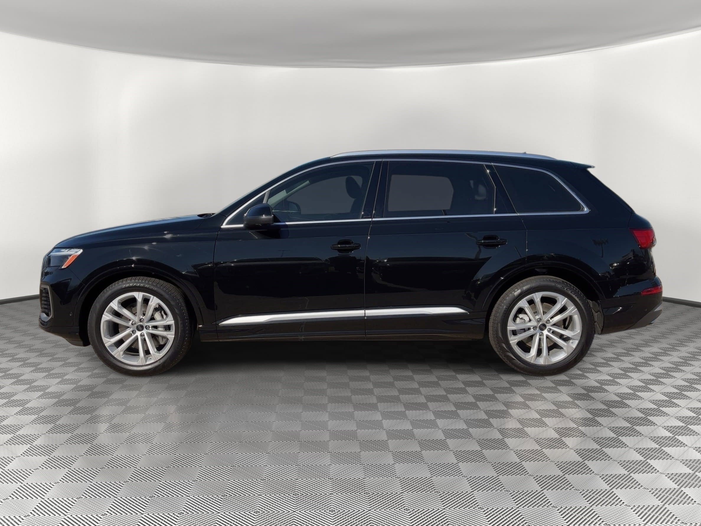 New 2026 Audi Q7 3.0T Premium Plus AWD/4WD image 2