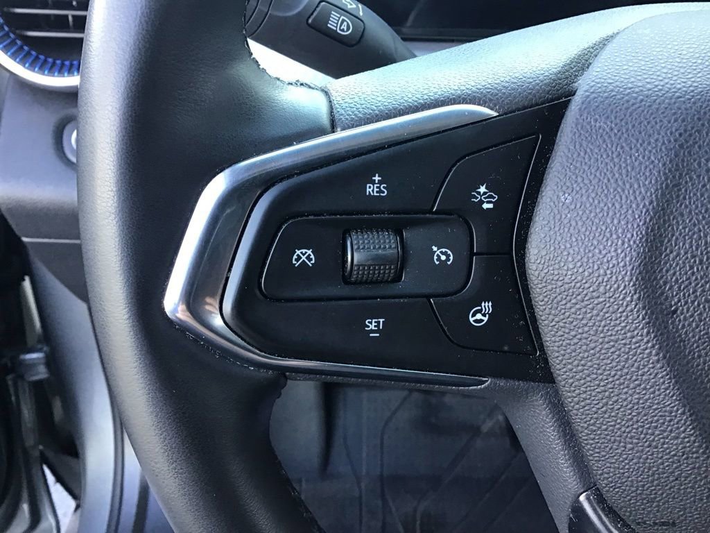 Used 2025 Chevrolet Trax LT w/ LT Convenience Package image 19