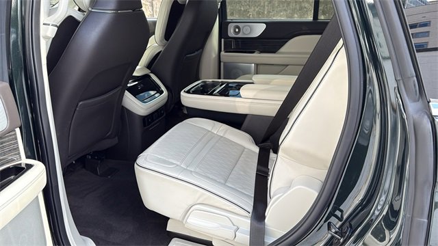 Used 2023 Lincoln Navigator Black Label image 24