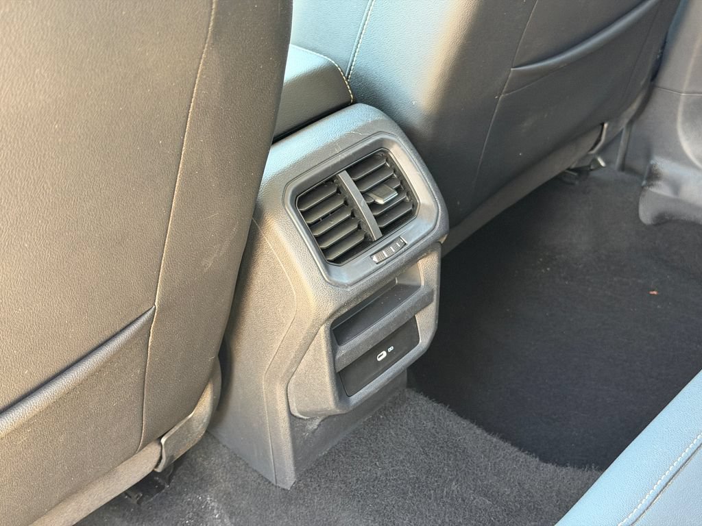 Certified 2023 Volkswagen Taos SE FWD image 23