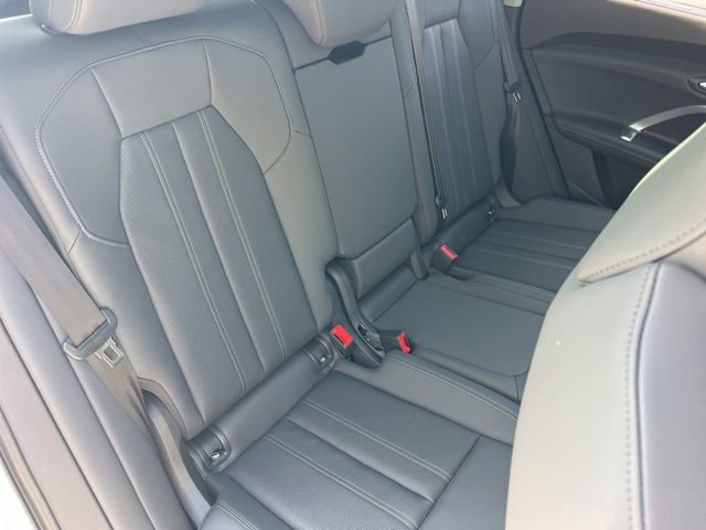 New 2025 Audi Q5 Premium Plus image 30
