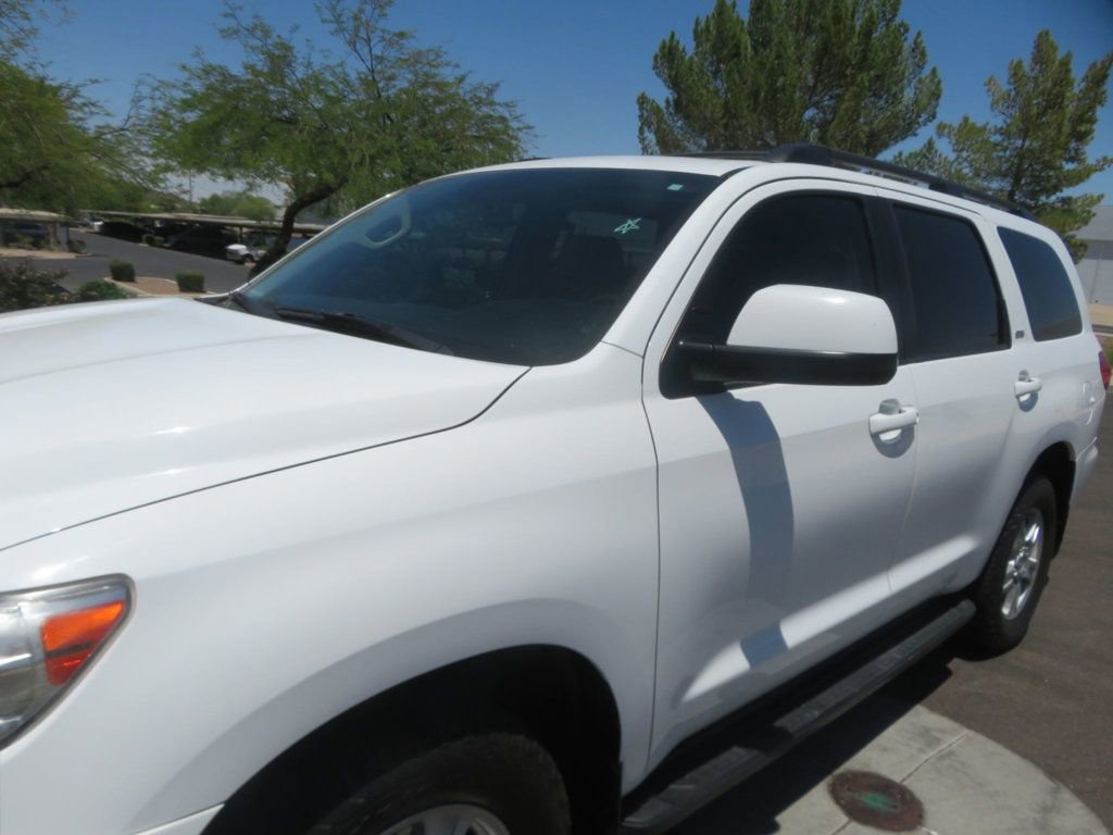 Used 2016 Toyota Sequoia SR5 AWD/4WD image 8
