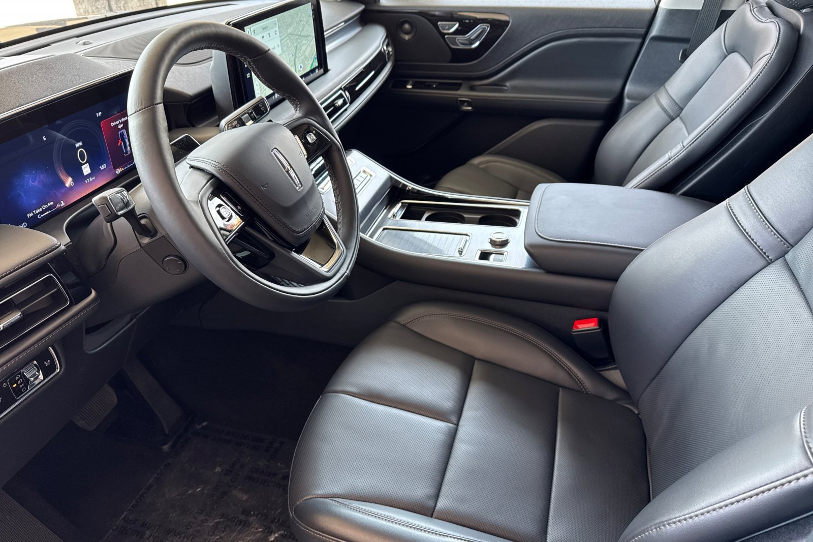 New 2025 Lincoln Aviator 2WD w/ Equipment Group 101A image 9