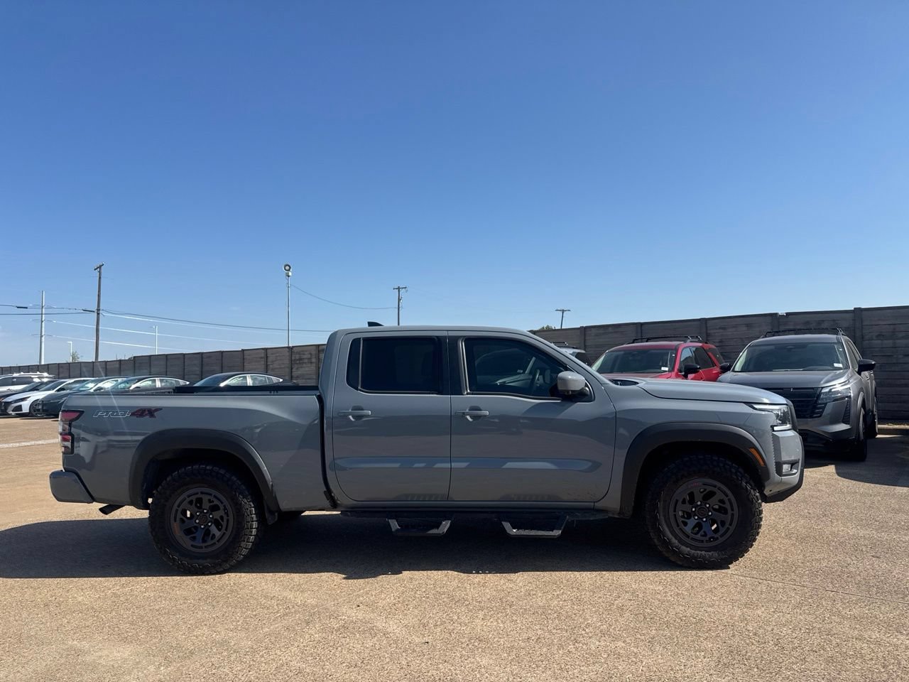Certified 2025 Nissan Frontier PRO-4X w/ Pro Convenience Package AWD/4WD image 23