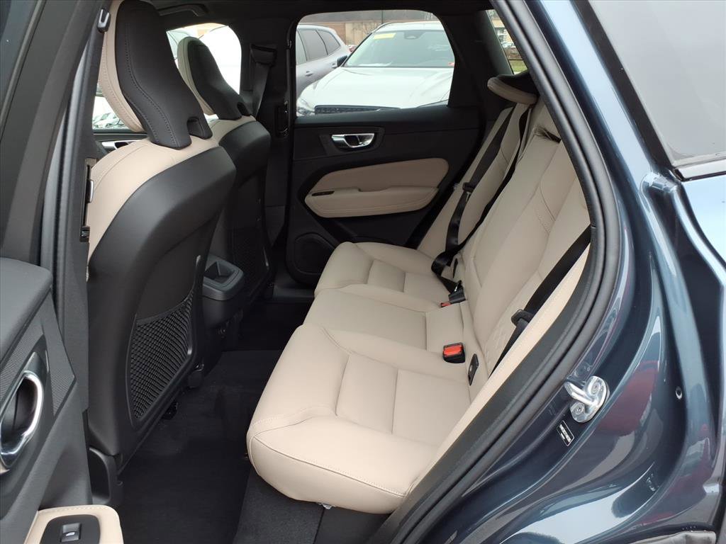 Certified 2026 Volvo XC60 B5 Plus w/ Climate Package AWD/4WD image 12