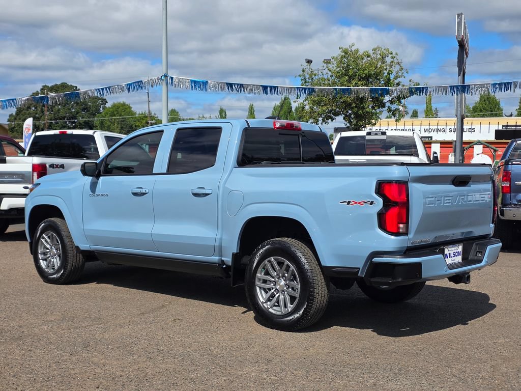 Used 2025 Chevrolet Colorado LT w/ LT Convenience Package AWD/4WD image 2