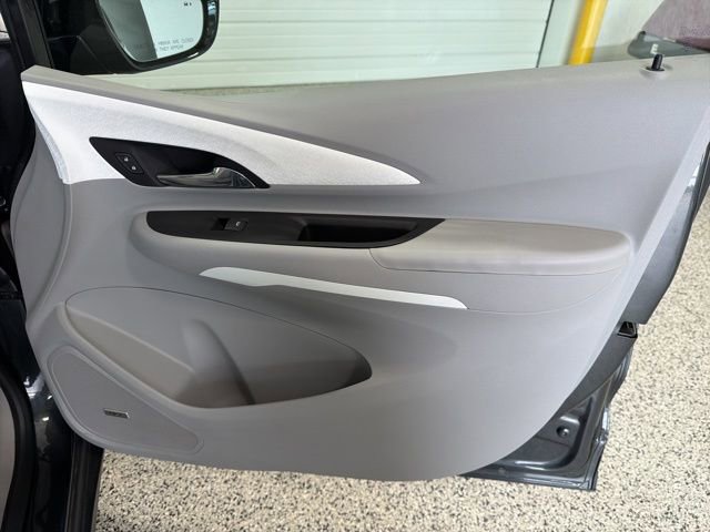 Used 2020 Chevrolet Bolt Premier w/ Infotainment Package image 20