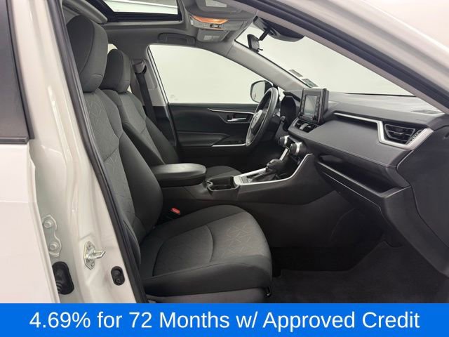 Used 2020 Toyota RAV4 XLE image 32