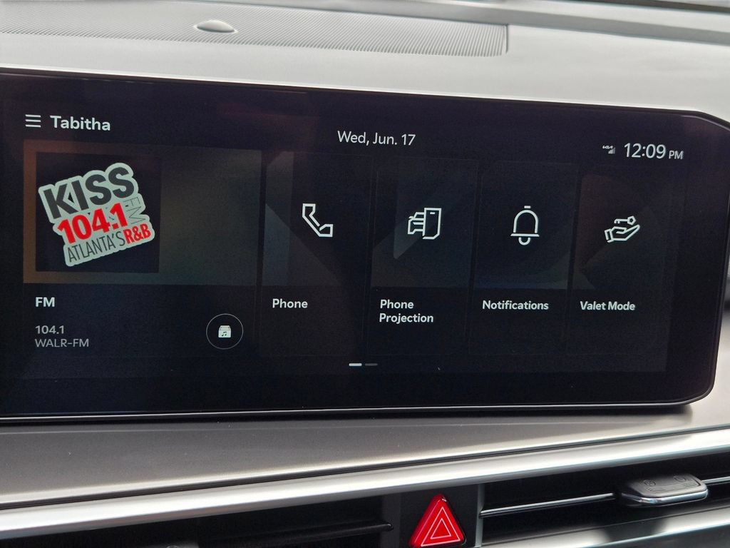 Certified 2025 Kia Sorento LX FWD image 26
