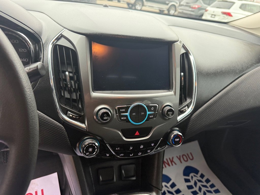 Used 2016 Chevrolet Cruze LT w/ Sun And Sound Package image 26