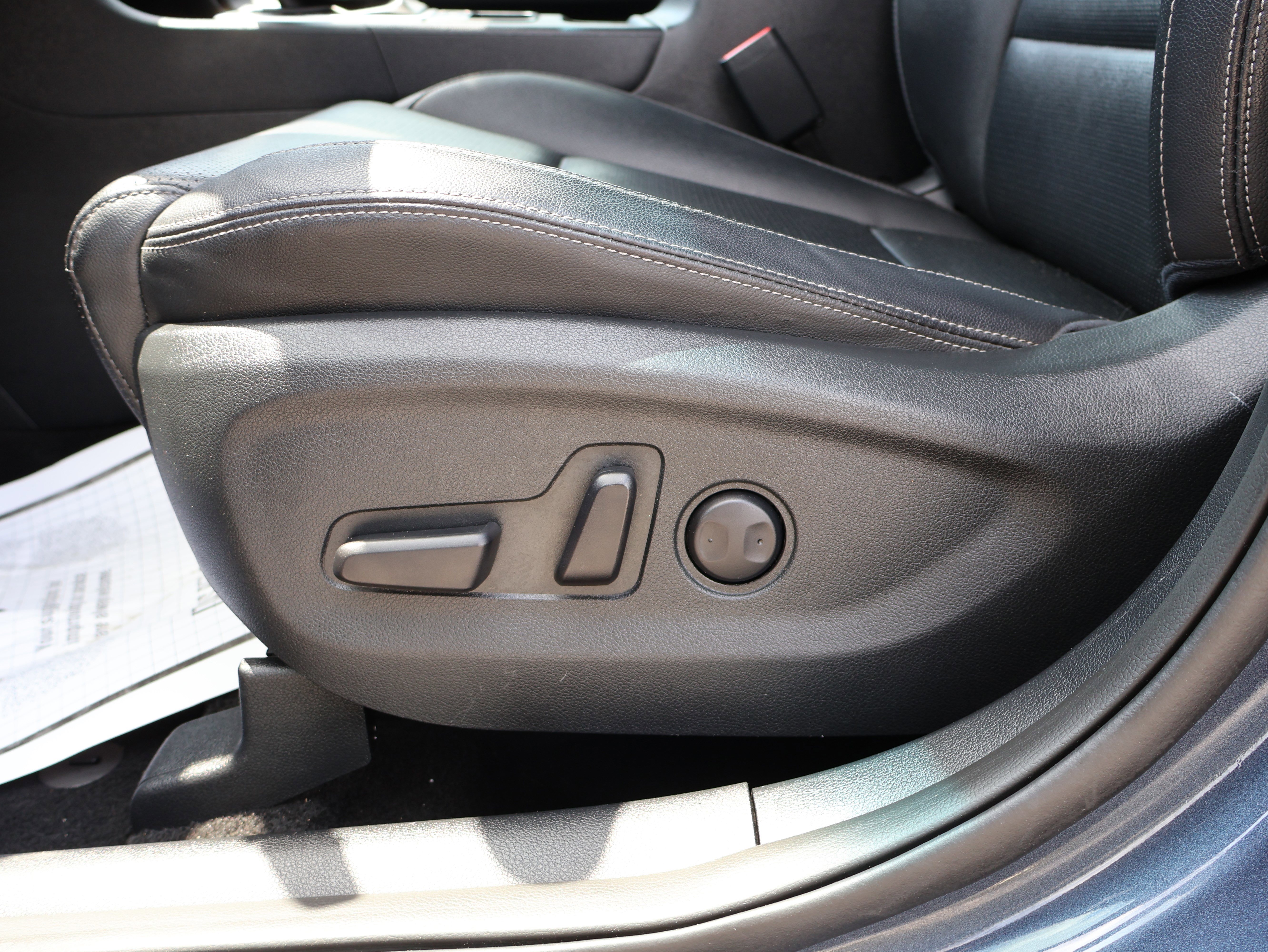 Used 2020 Kia Sportage EX FWD image 35