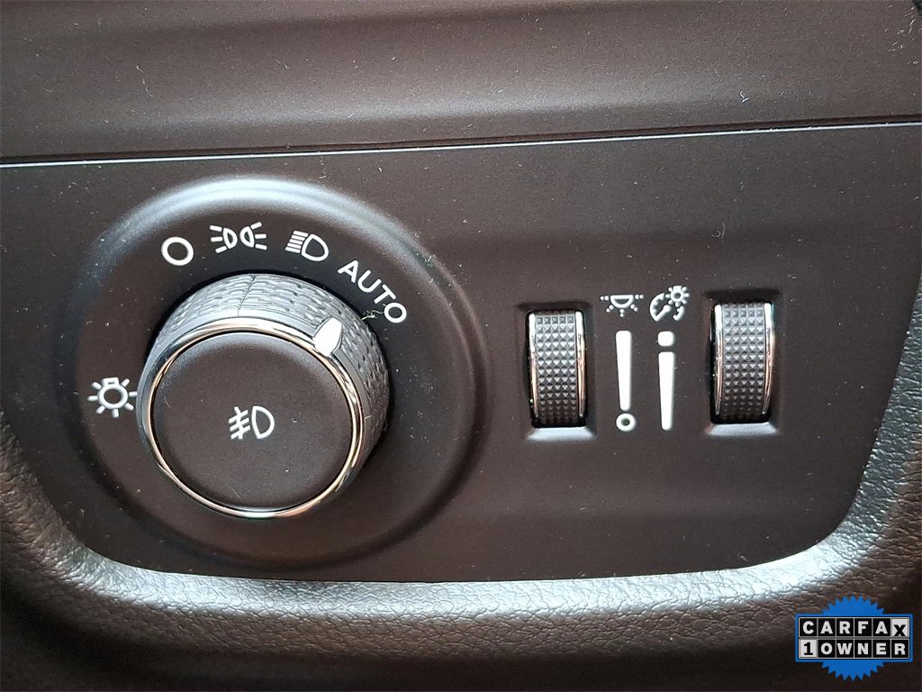 Used 2022 Jeep Grand Cherokee Limited image 27