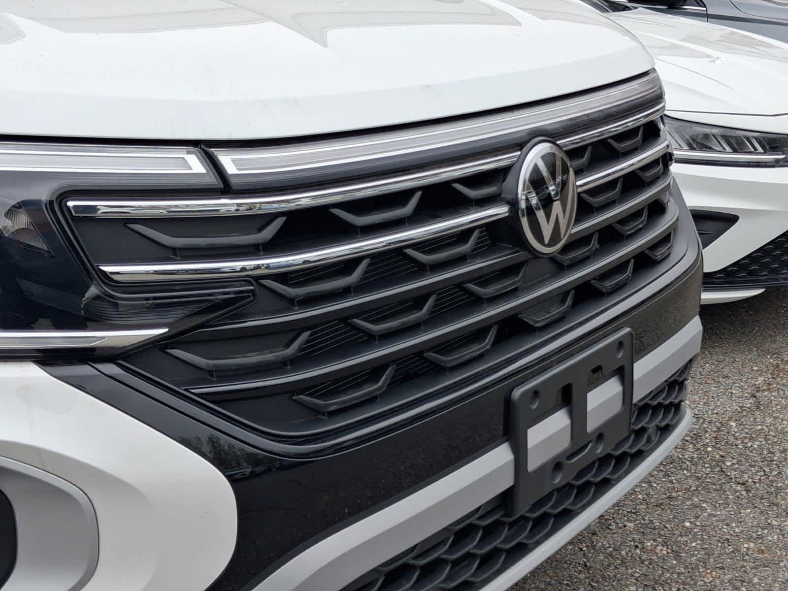 New 2026 Volkswagen Atlas Peak Edition AWD/4WD image 5