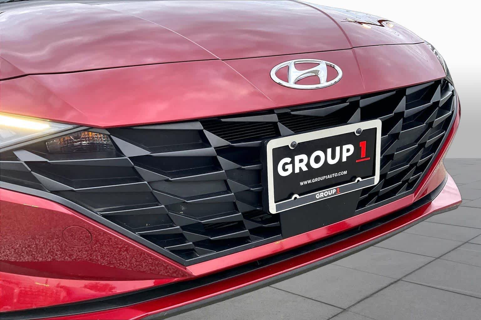 Used 2023 Hyundai Elantra SEL w/ Convenience Package FWD image 30