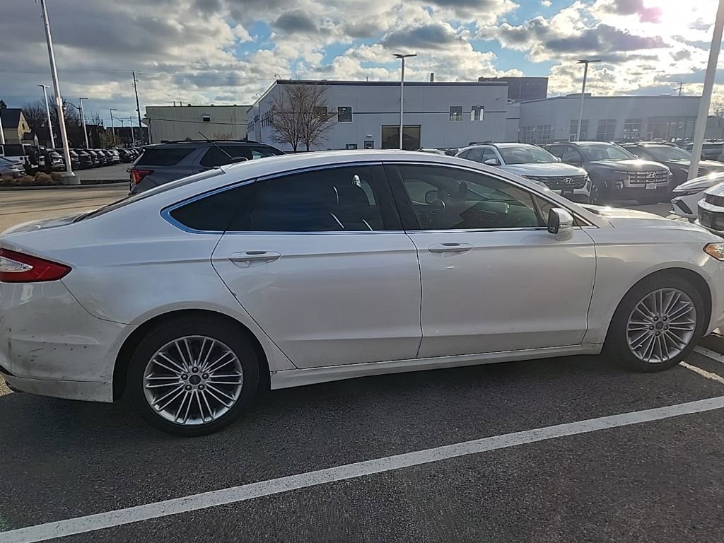 Used 2015 Ford Fusion SE w/ Equipment Group 202A image 5