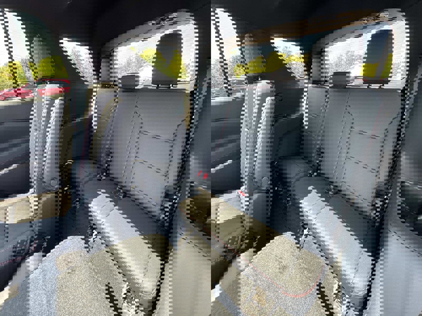 New 2026 Chevrolet Traverse RS w/ LPO, Floor Liner Package image 5