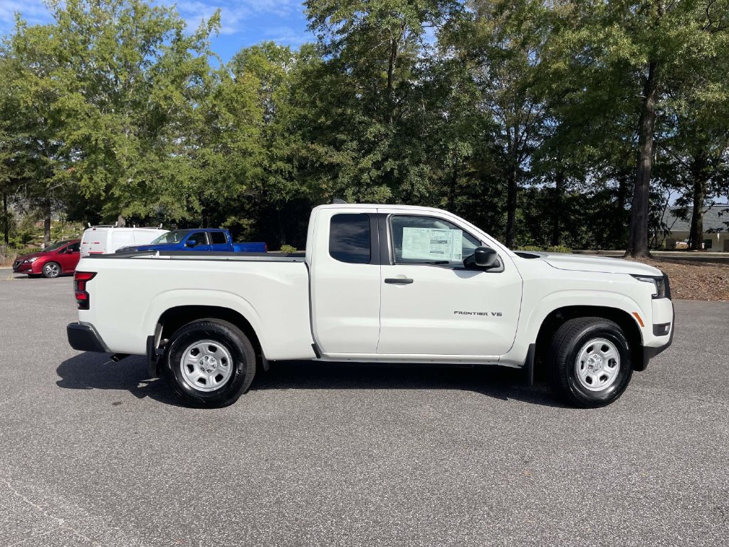 New 2027 Nissan Frontier S RWD image 2