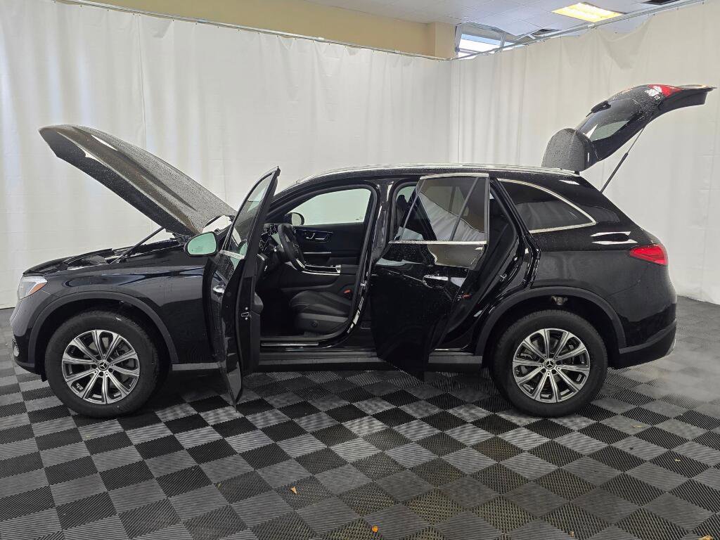 New 2026 Mercedes-Benz GLC 300 4MATIC image 12