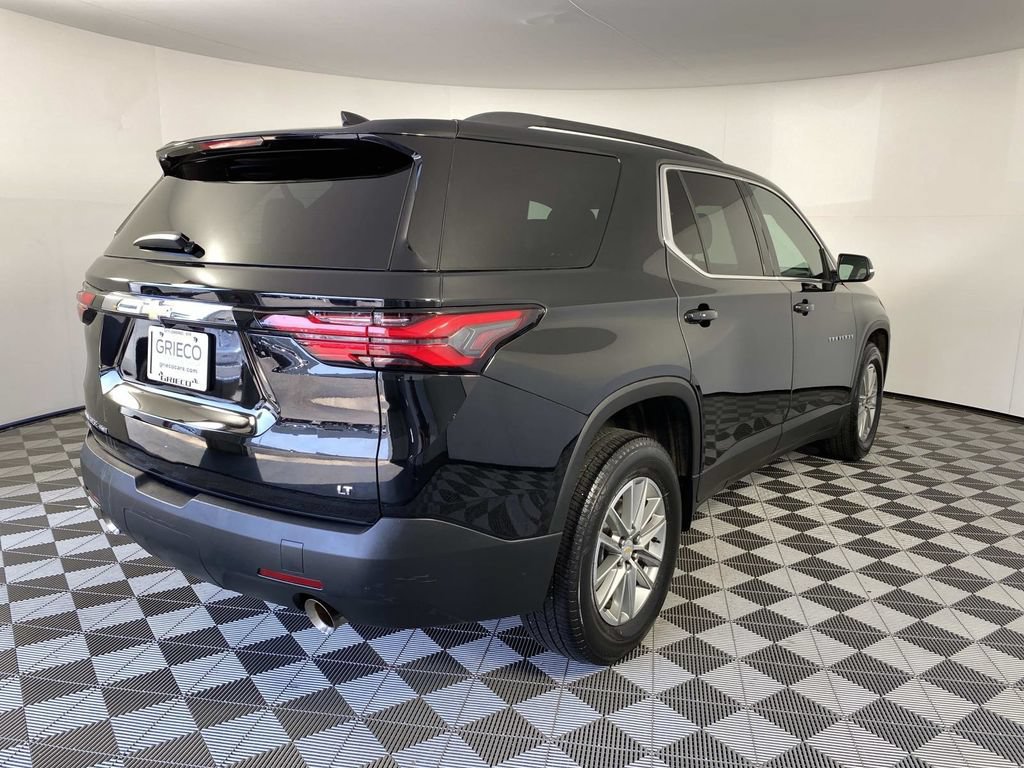 Used 2023 Chevrolet Traverse LT w/ LPO, Floor Liner Package AWD/4WD image 9