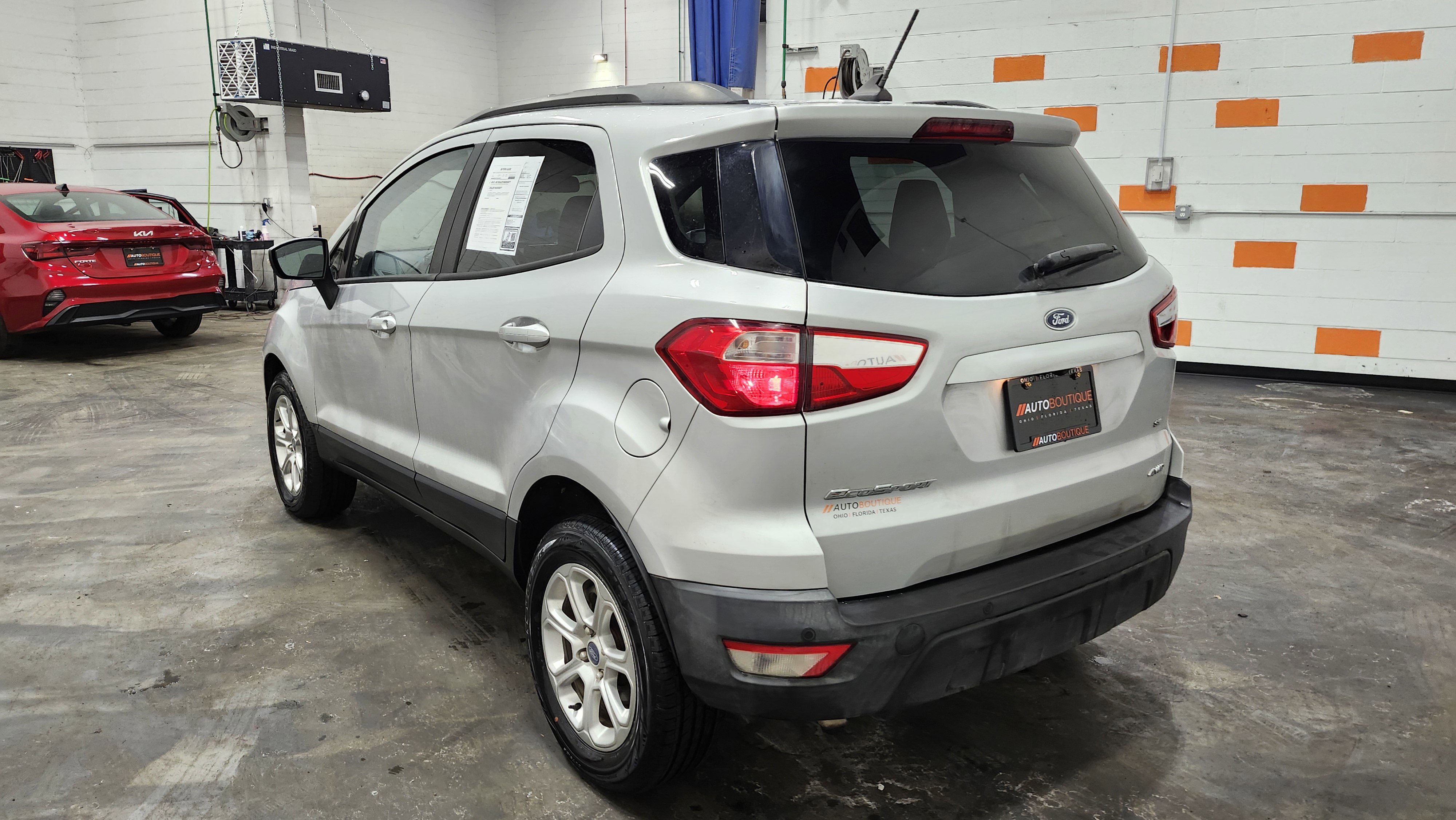 Used 2020 Ford EcoSport SE w/ SE Convenience Package image 14