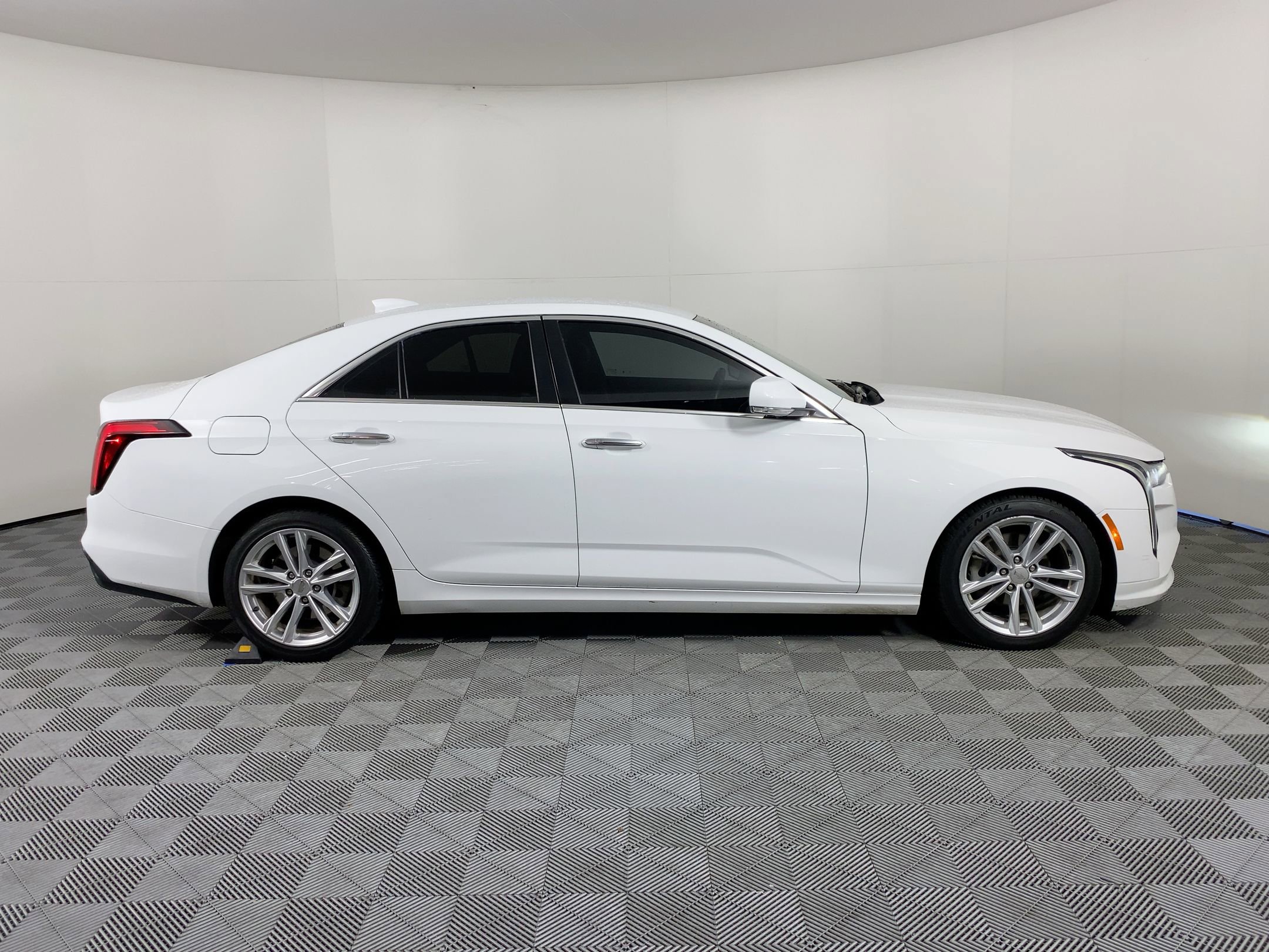 Used 2021 Cadillac CT4 Luxury w/ Cold Weather Package image 8