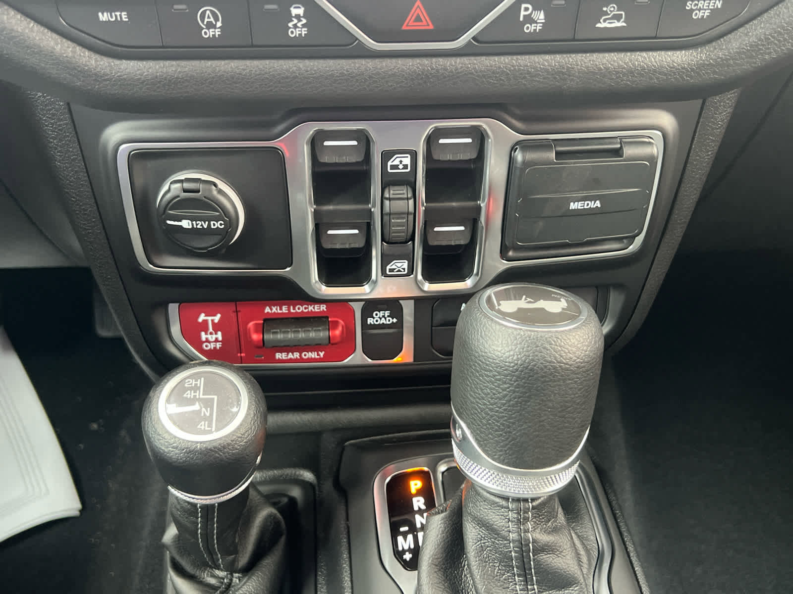 New 2025 Jeep Wrangler Sport image 31