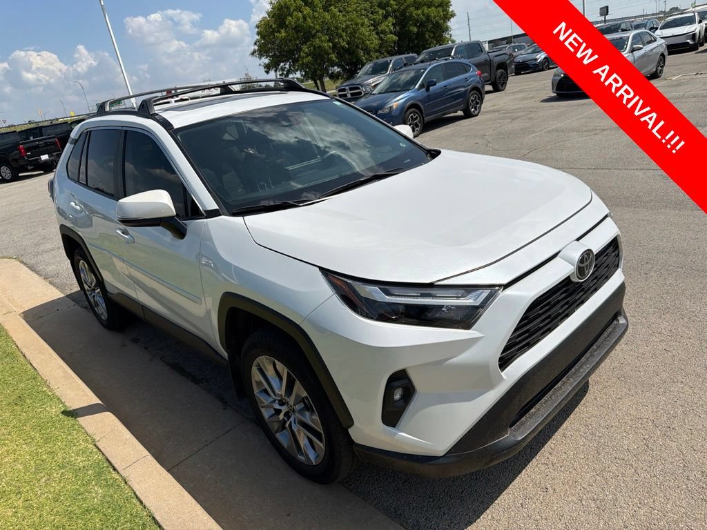 Used 2025 Toyota RAV4 XLE Premium FWD image 3