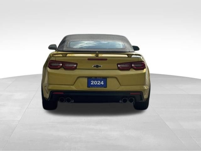 Used 2024 Chevrolet Camaro LT w/ Technology Package image 6