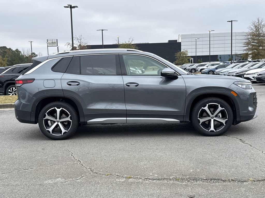 New 2026 Volkswagen Tiguan SE image 6