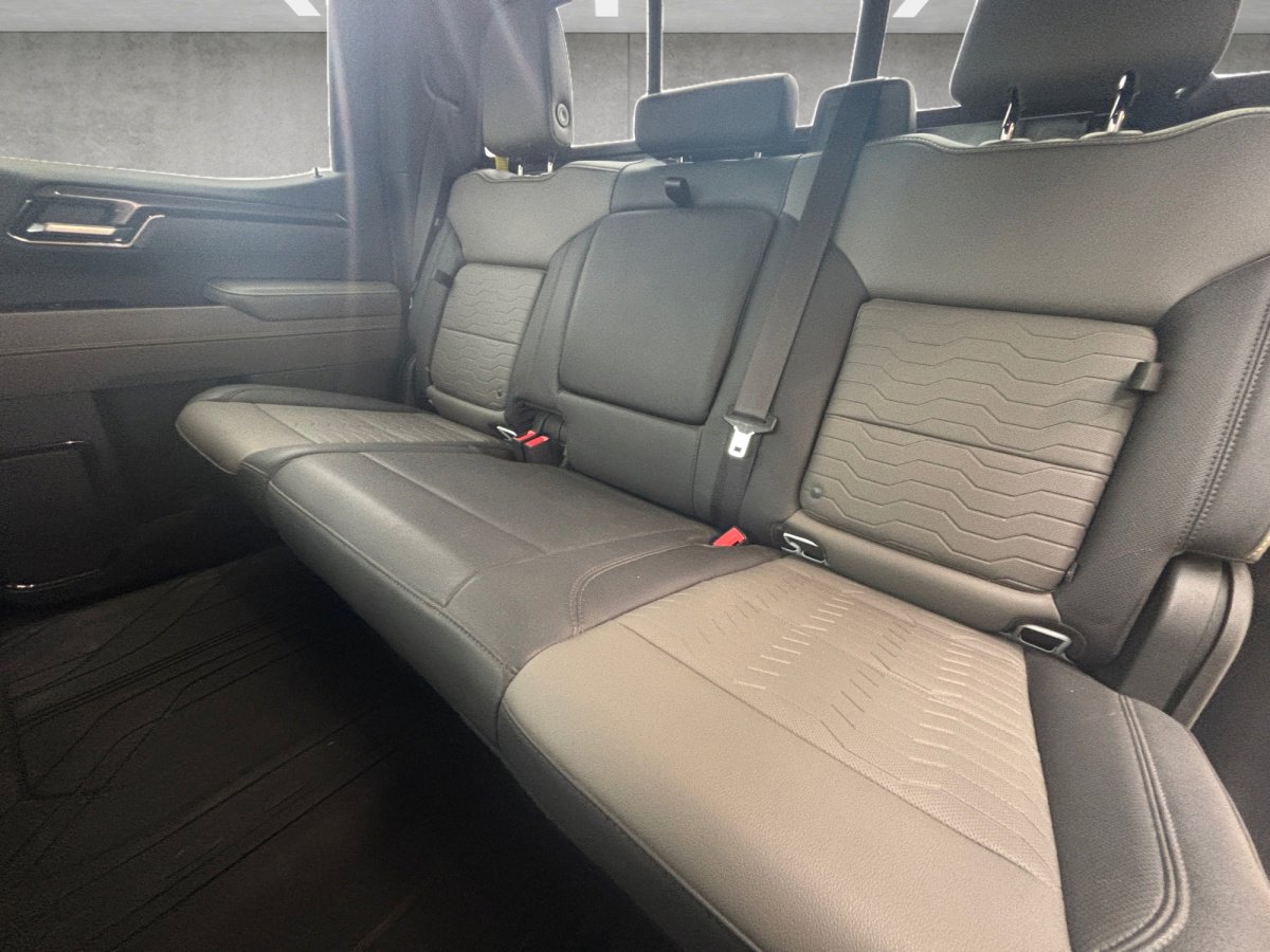 Used 2023 Chevrolet Silverado 1500 ZR2 w/ Technology Package image 27