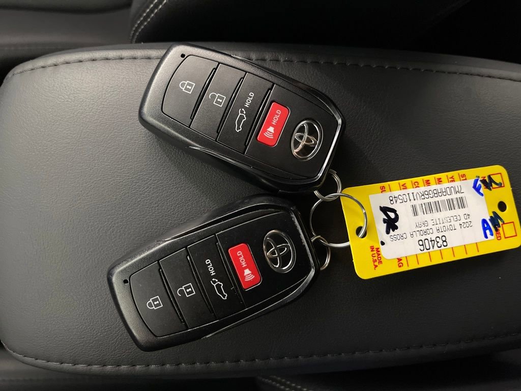 Certified 2024 Toyota Corolla Cross XLE w/ Convenience Package image 24