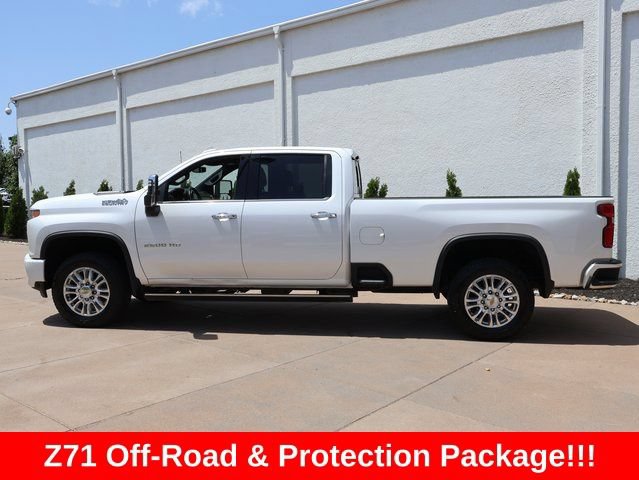 Used 2022 Chevrolet Silverado 2500 High Country AWD/4WD image 2