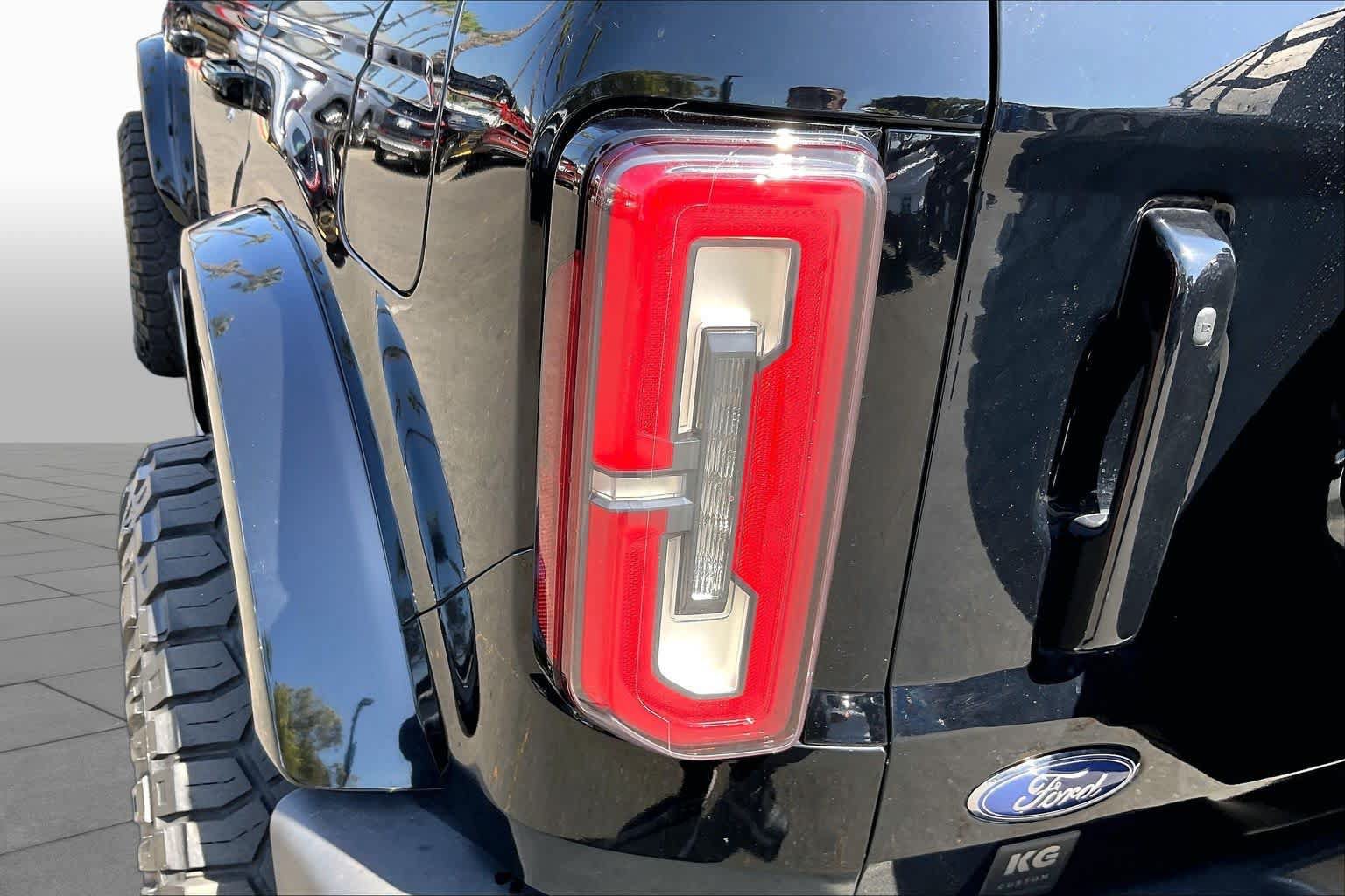 Used 2023 Ford Bronco Outer Banks AWD/4WD image 28