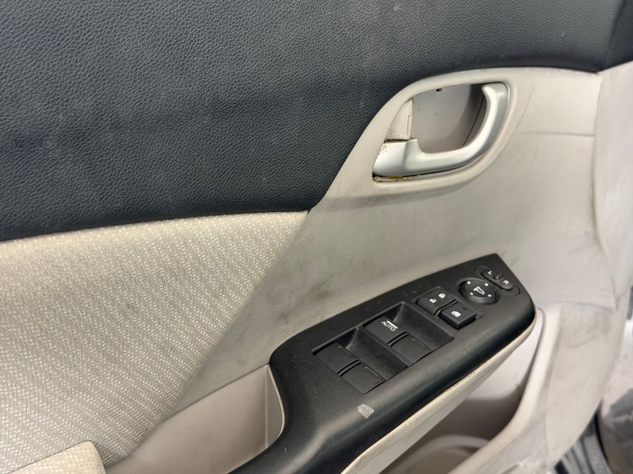 Used 2013 Honda Civic LX image 14