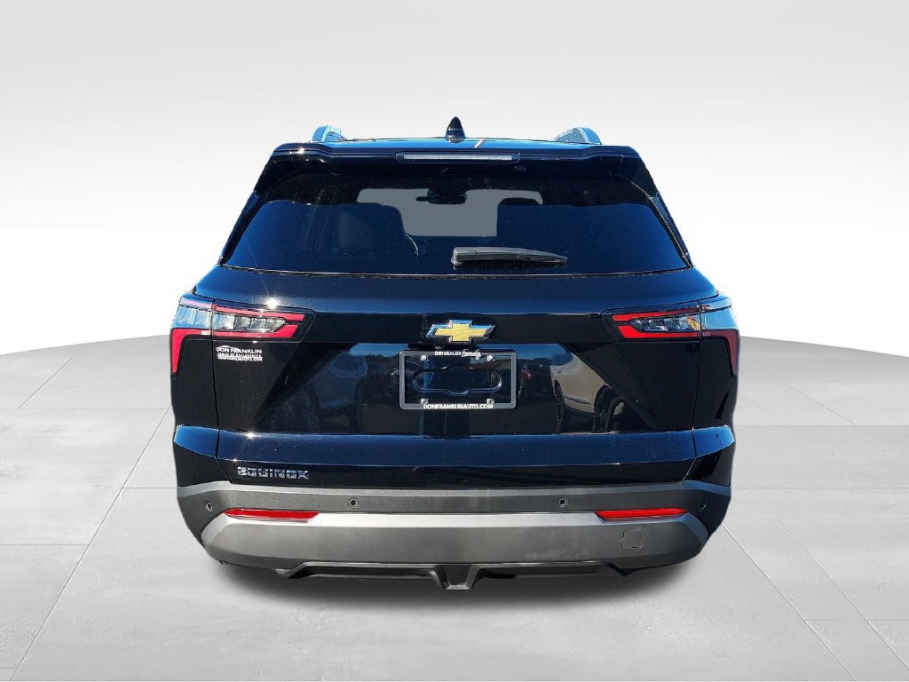 Used 2026 Chevrolet Equinox LT w/ Convenience Package II FWD image 4