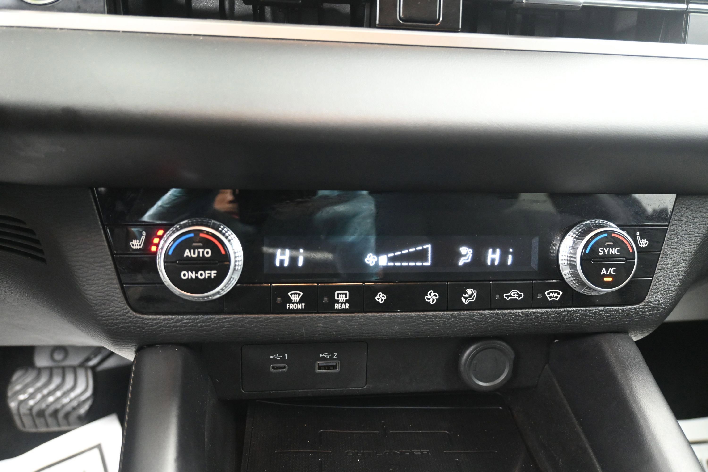 Used 2023 Mitsubishi Outlander SE AWD/4WD image 22