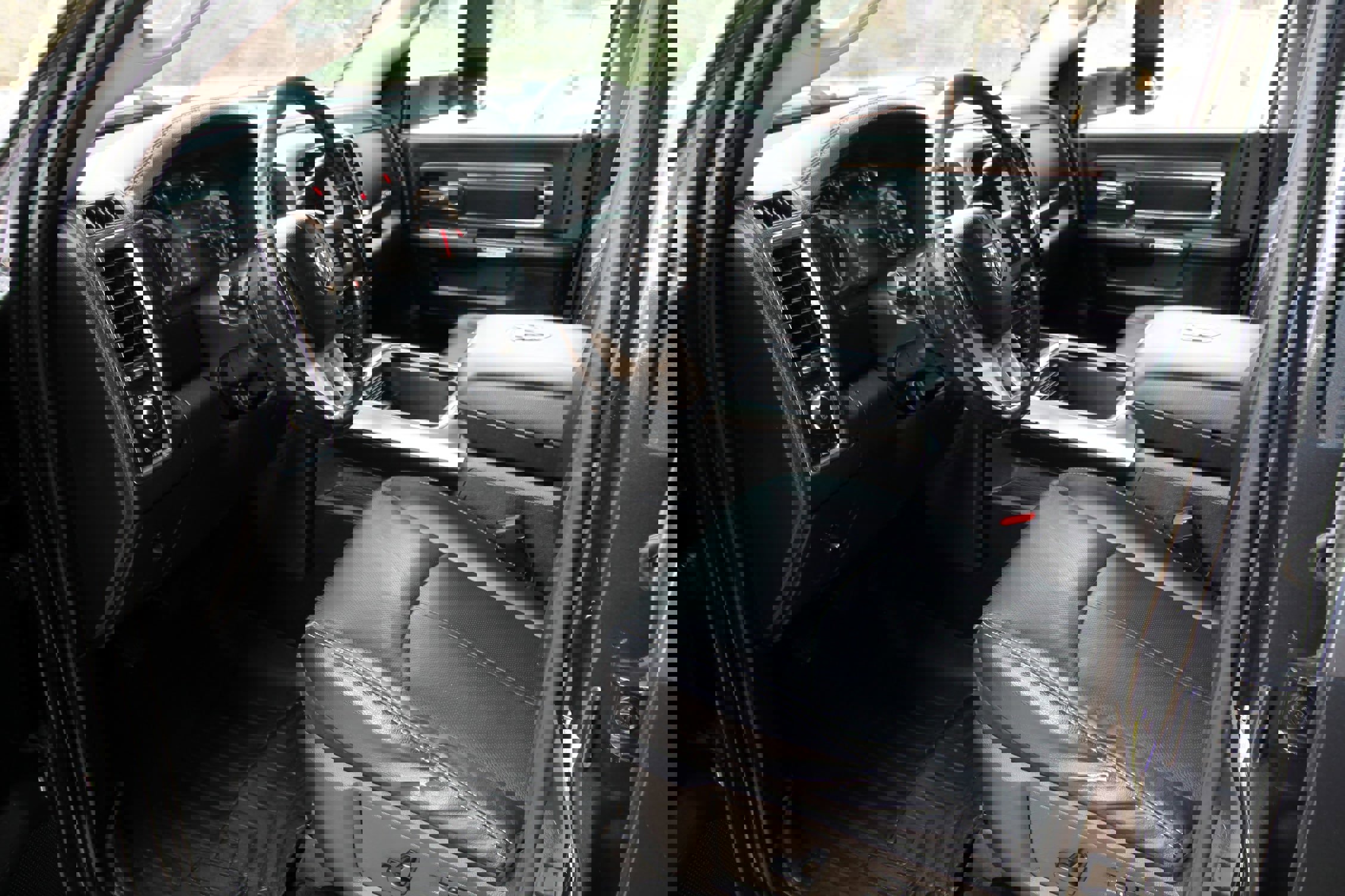 Used 2018 RAM 3500 Laramie w/ Convenience Group image 22