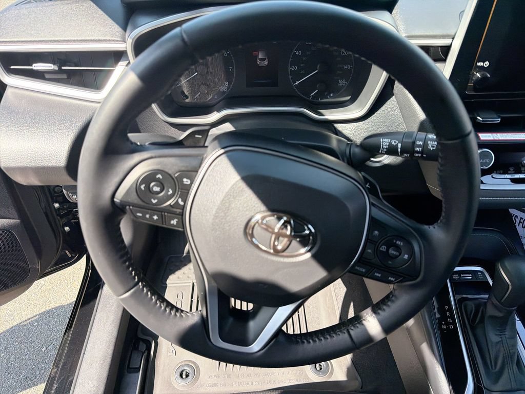 Used 2026 Toyota Corolla SE FWD image 11