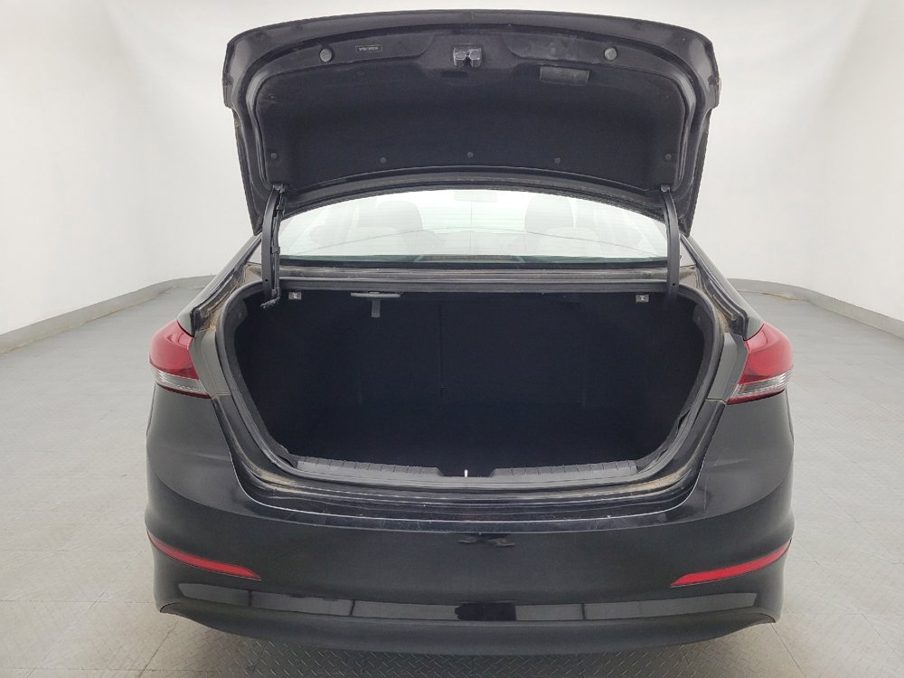 Used 2017 Hyundai Elantra SE image 29
