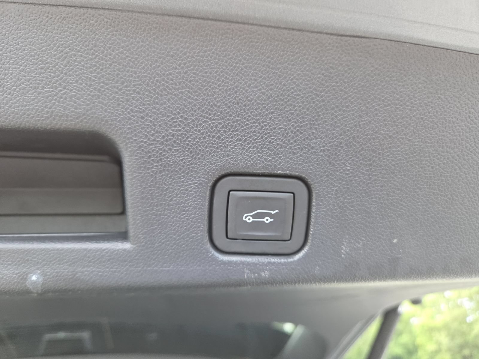 Used 2024 GMC Acadia AT4 w/ Super Cruise Package AWD/4WD image 25