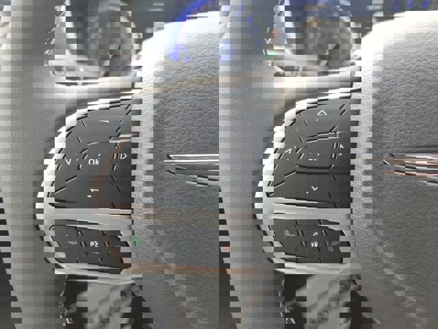 New 2026 Chrysler Pacifica Select image 12