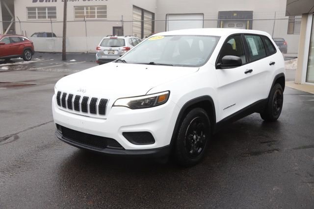 Used 2019 Jeep Cherokee Sport image 10