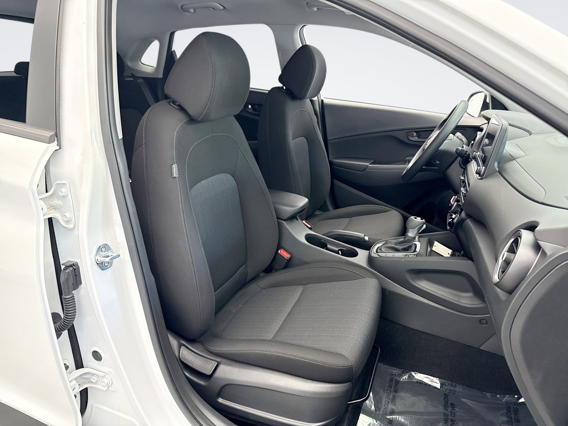 Used 2023 Hyundai Kona SEL image 16