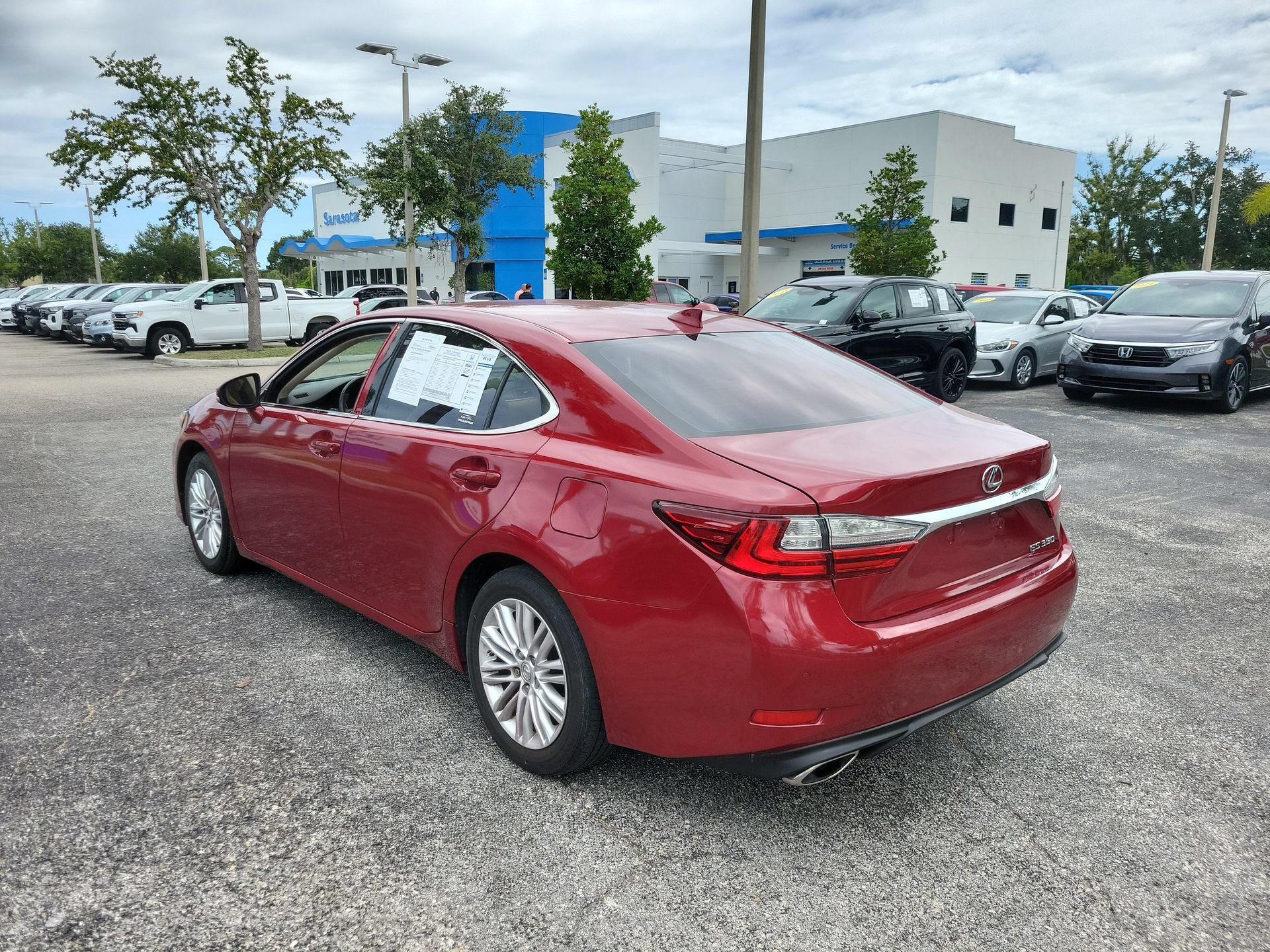 Used 2016 Lexus ES 350 w/ Luxury Package w/Wood Trim FWD image 7