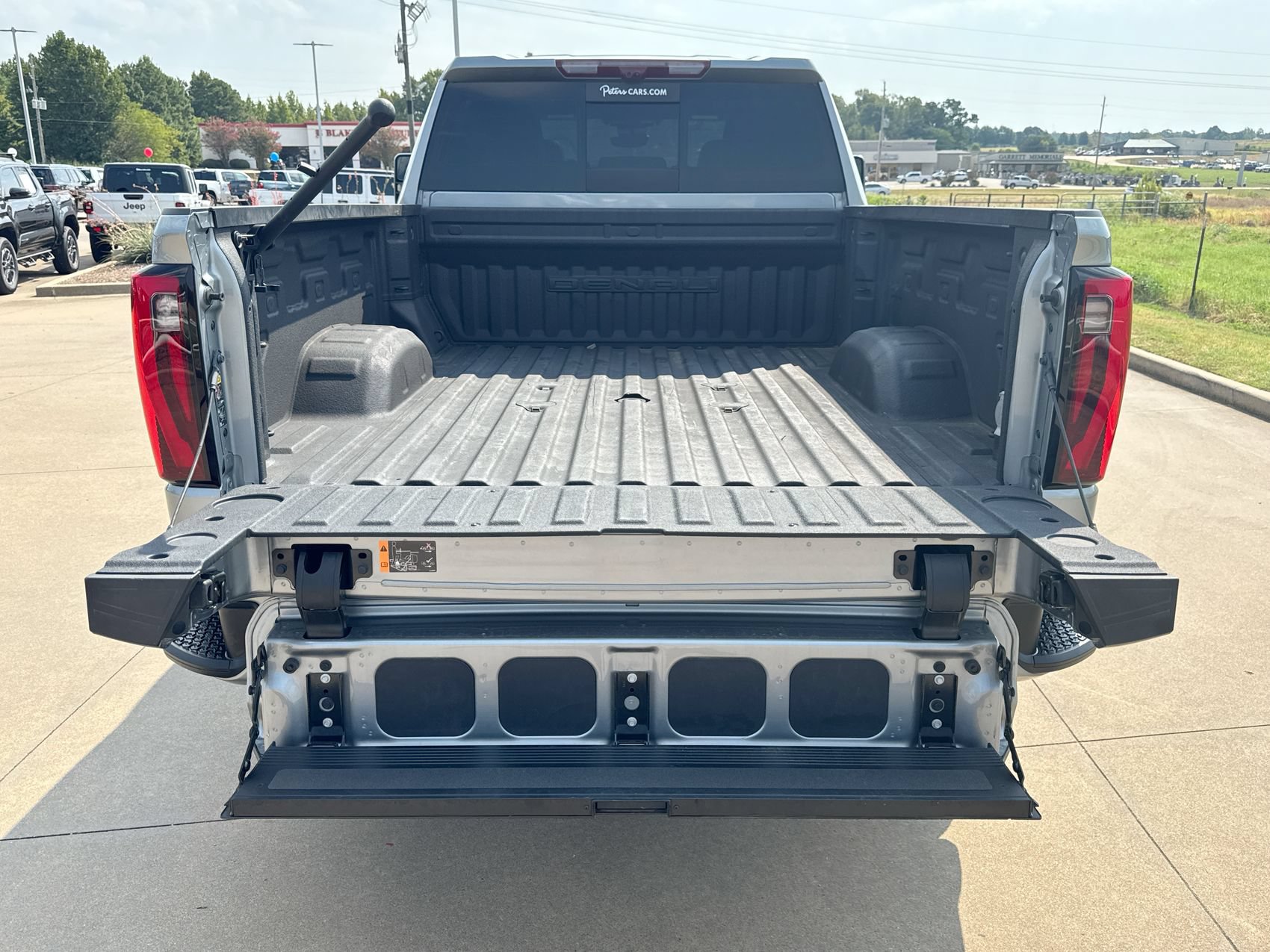 Used 2024 GMC Sierra 2500 Denali Ultimate AWD/4WD image 24