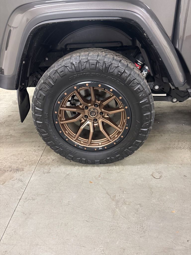 Used 2024 Jeep Gladiator Mojave image 33