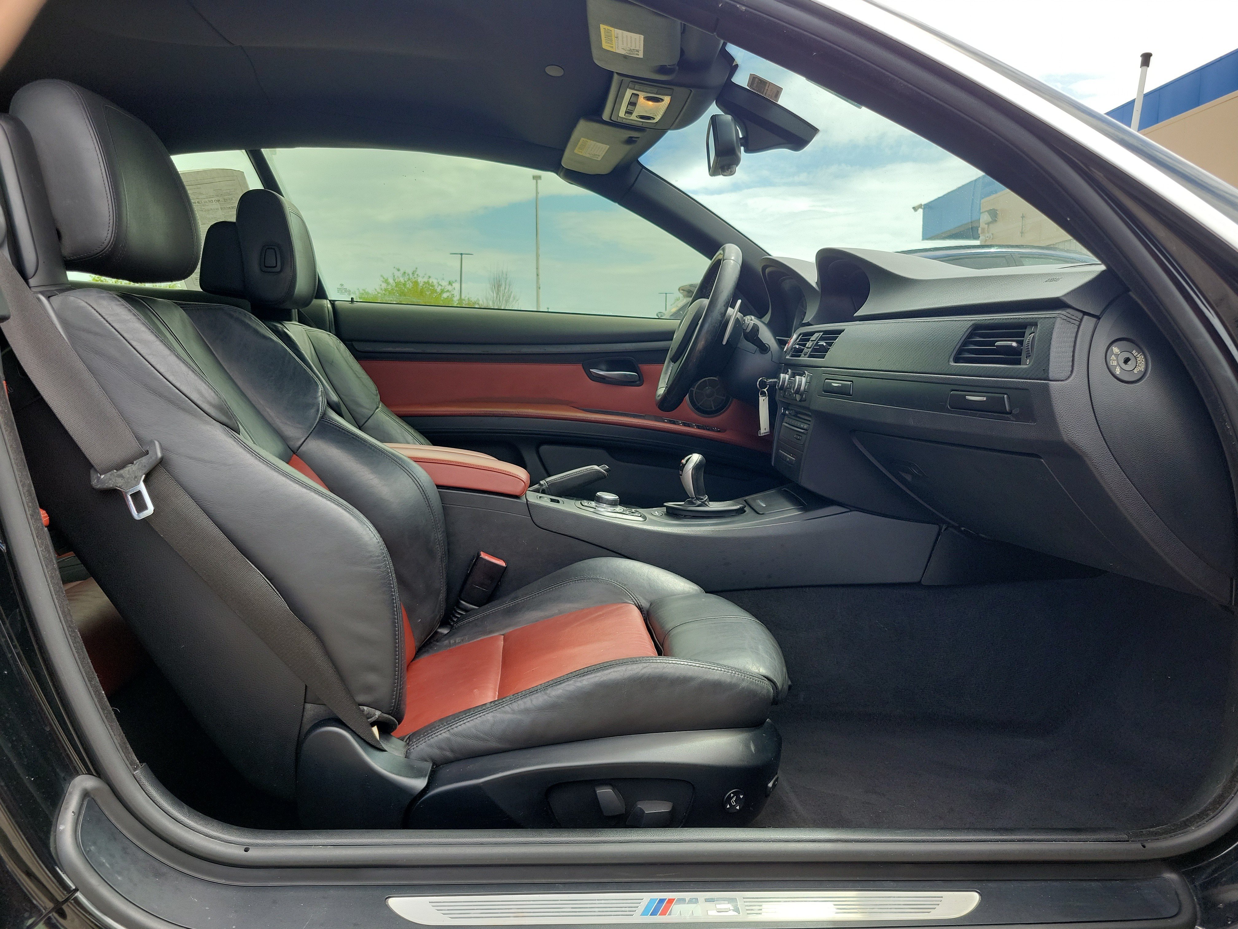 Used 2011 BMW M3 Convertible RWD image 5