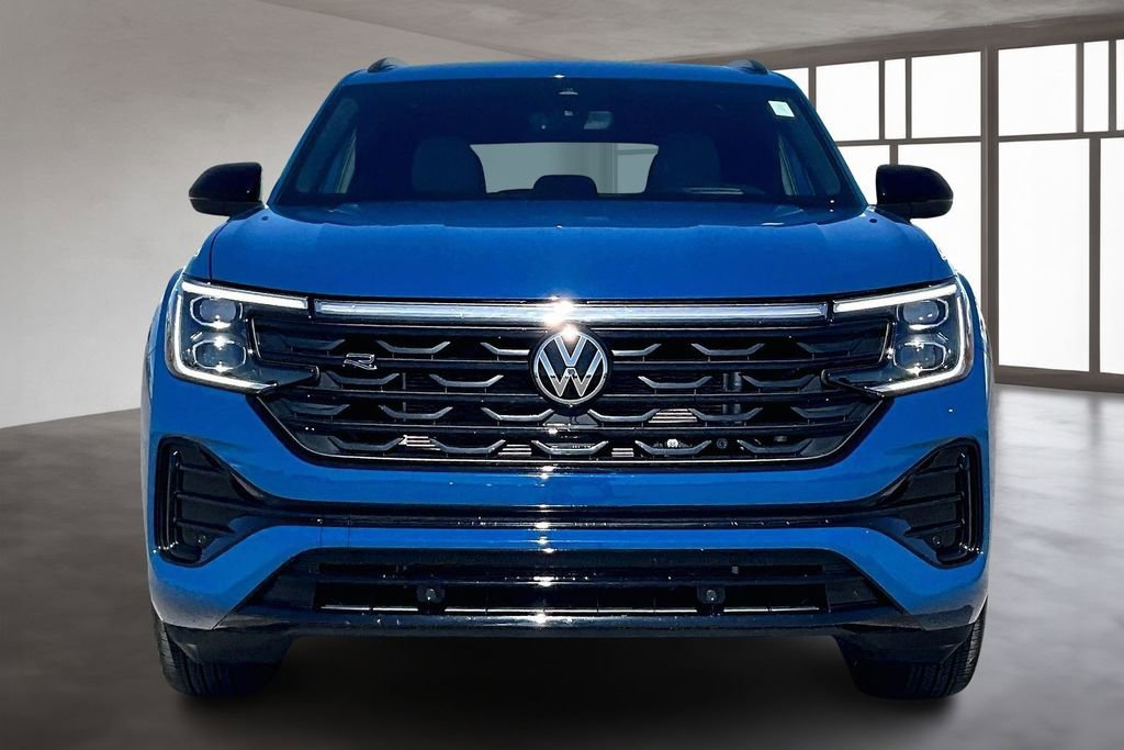 Used 2025 Volkswagen Atlas Cross Sport SEL R-Line image 3